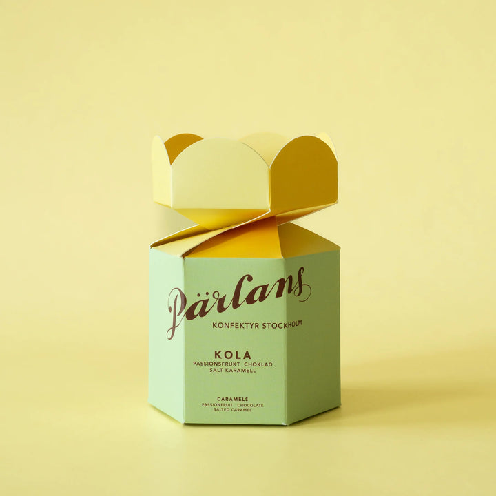 Flower Box of 12 Caramels, Passionfruit, Chocolate and Salted Caramel